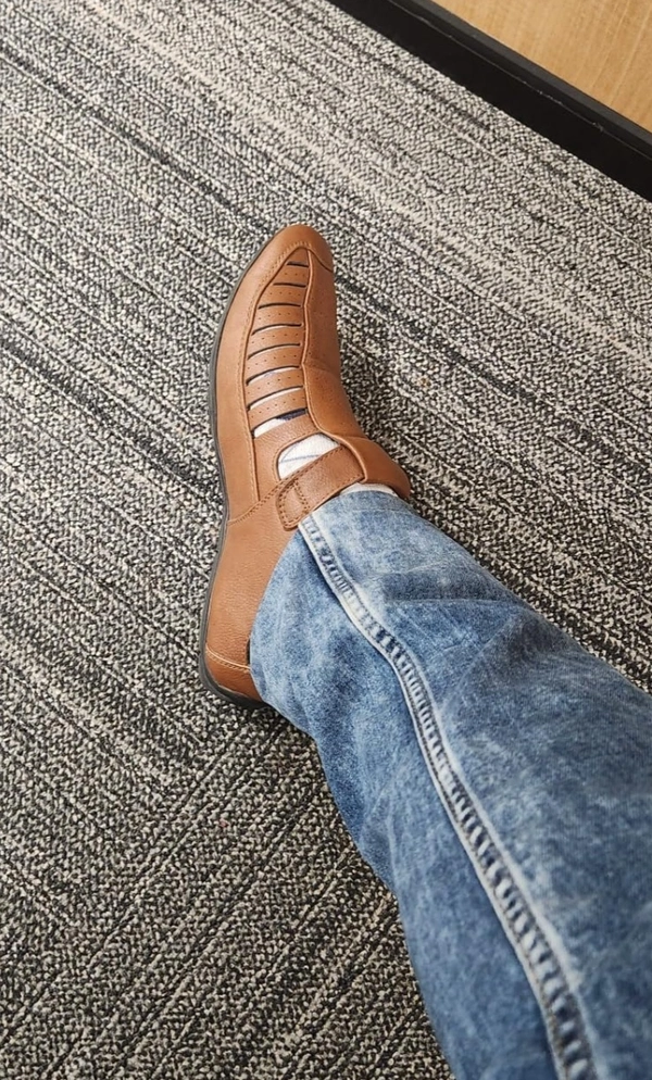 Sandals-for-rainy-season