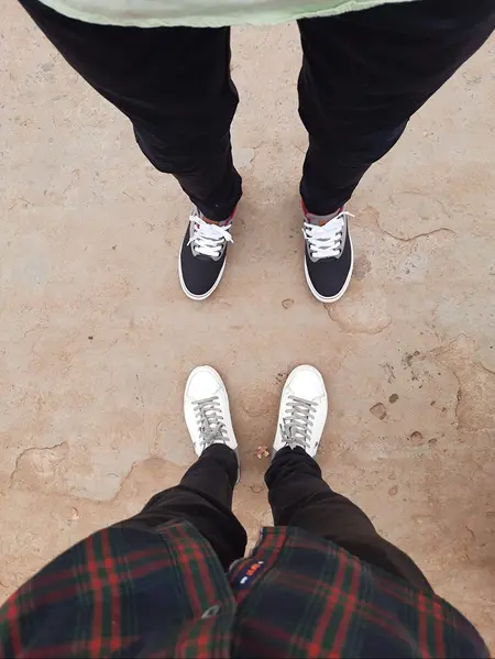 Two-friends-wore-us-polo-sneakers