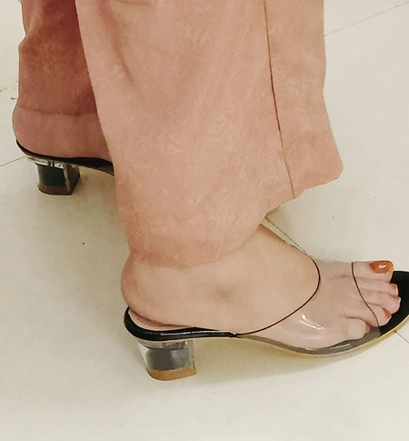 Women-wearing-stylish-transparent-sandal-for-women