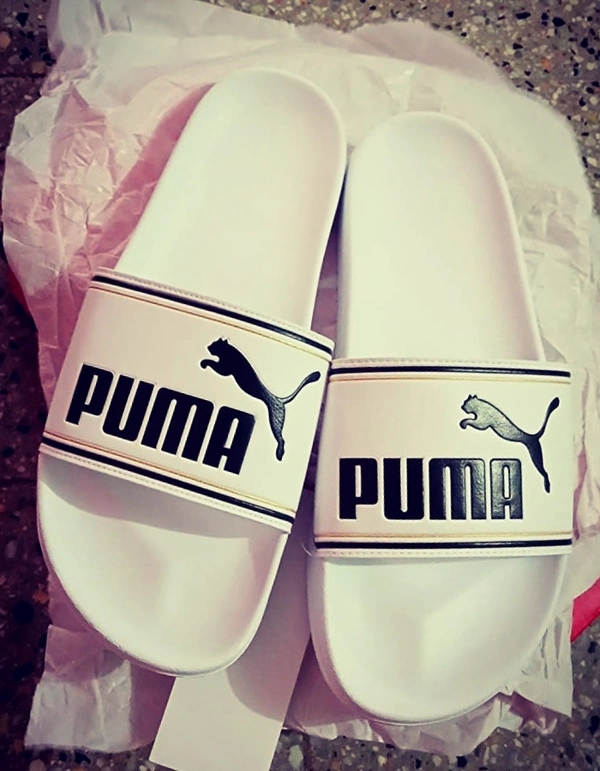 Unboxing-image-of-Puma-white-slidr